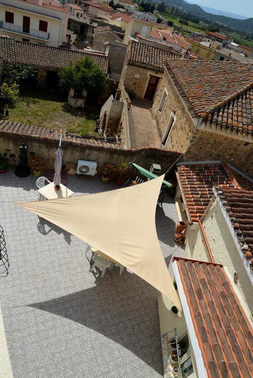 B&B S'Incontru Galtellì 外观 照片