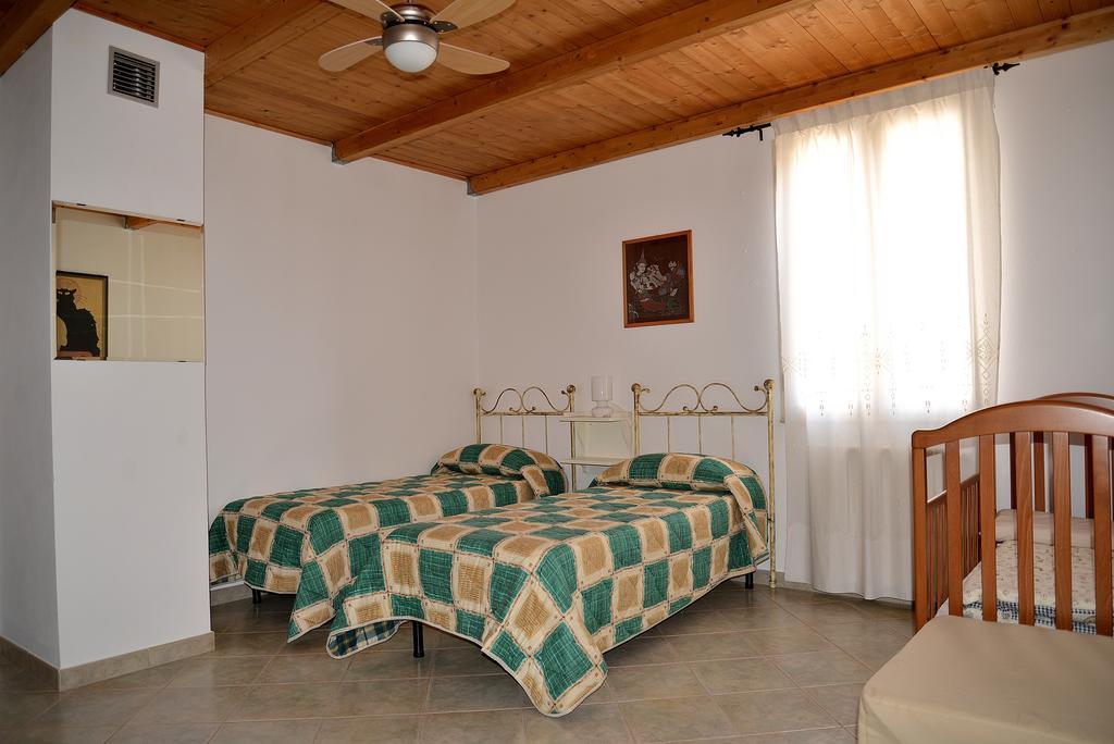 B&B S'Incontru Galtellì 外观 照片