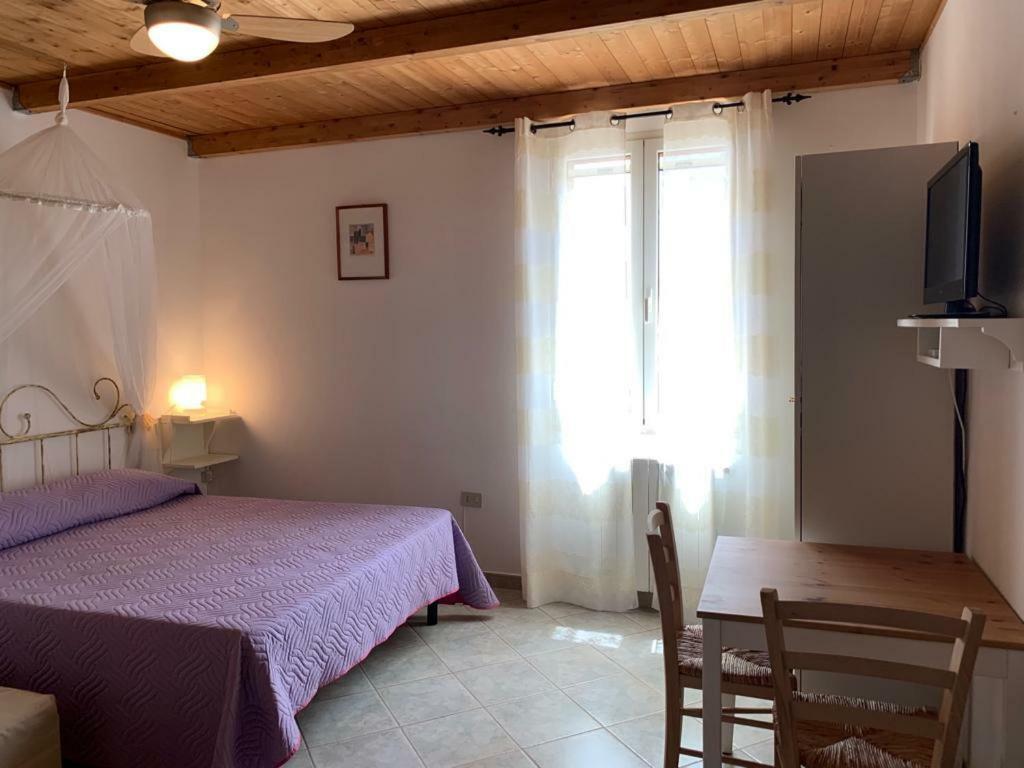 B&B S'Incontru Galtellì 外观 照片